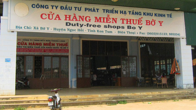 Khu miễn thuế hoạt động cầm chừng.