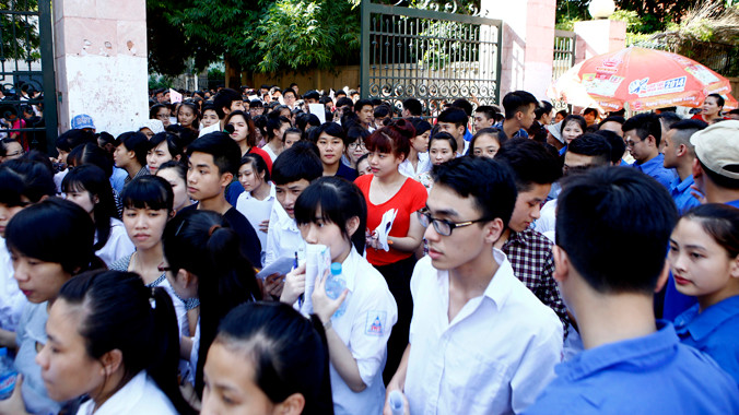Thí sinh dự thi đại học tại Hà Nội năm 2014. Ảnh: Như ý