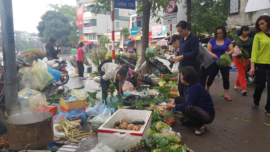 Chợ 30 Tết Lương Yên