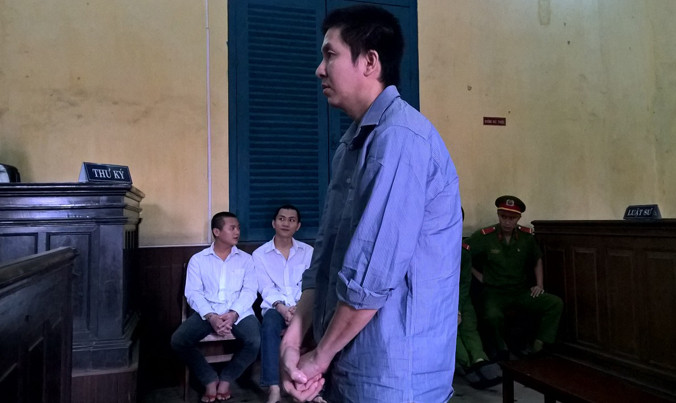 Tòa đã tuyên tù chung thân kẻ giết vợ bằng 14 nhát dao.