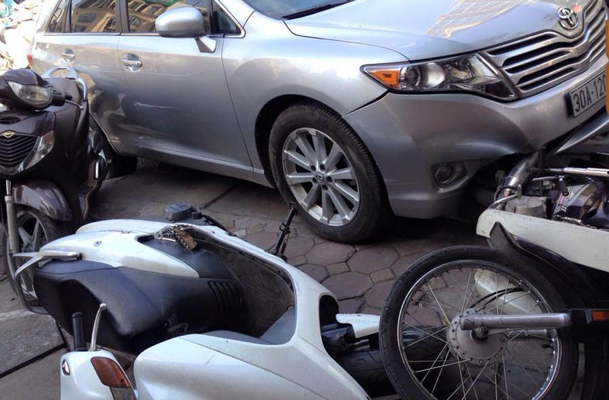 Hiện trường vụ tai nạn. Ảnh Otofun.