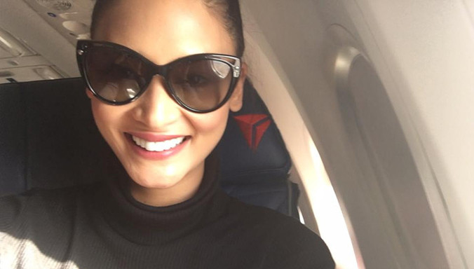 Người đẹp Pia Wurtzbach khoe ảnh trên máy bay rời Las Vegas tới New York bắt đầu cuộc sống của Hoa hậu hoàn vũ 2015.