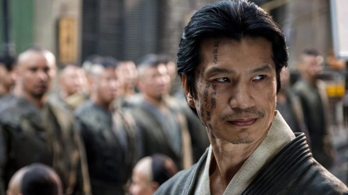 Dustin Nguyễn xuất hiện ở cuối phần 1 “Warrior”.