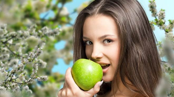 10 bí quyết ăn uống giúp phái đẹp kéo dài tuổi xuân