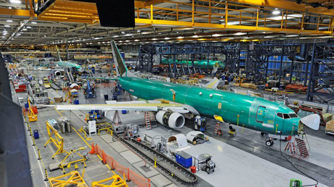 Boeing là hãng chế tạo P-8 Poseidon, phi cơ tuần thám hiện đại nhất của quân đội Mỹ. Loại máy bay đang tham gia các hoạt động tuần thám ở biển Đông.