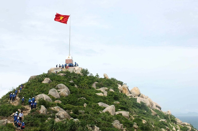 Khánh thành cột cờ Tổ quốc trên đảo Cù Lao Xanh