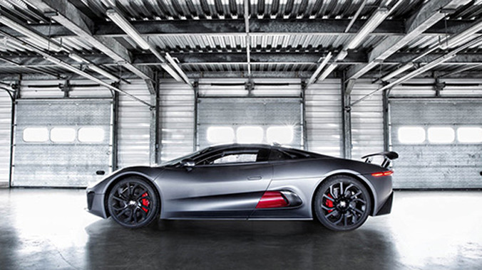 Jaguar C-X75 vào vai xế cưng của nhân vật phản diện trong tập phim Spectre.