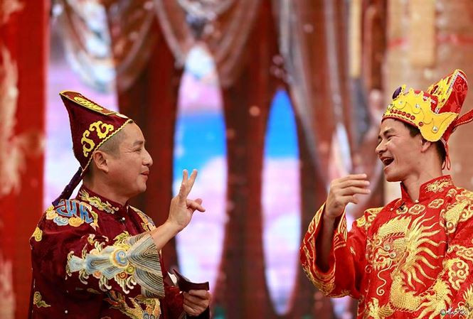 Nhiều ý kiến tranh cãi về việc dừng chương trình Táo quân sau 15 năm lên sóng vì không có đột phá.