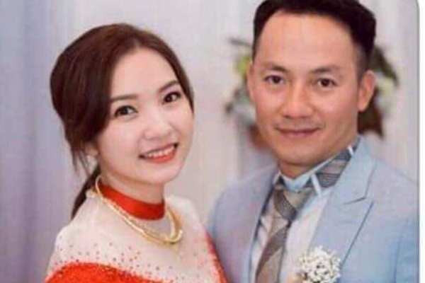 Hình ảnh được cho là Tiến Đạt và vợ sắp cưới trong lễ đính hôn.