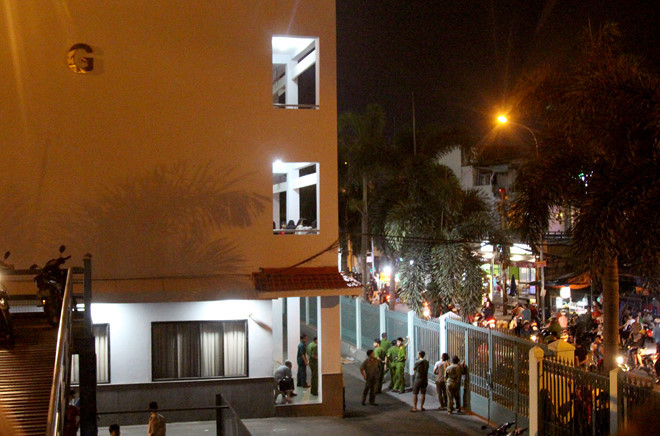 Hiện trường vụ người phụ nữ tử vong tại ký túc xá Đại học Công Nghiệp. Ảnh: Zing