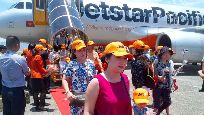 Chuyến bay đầu tiên trên chặng TP HCM – Chu Lai của JPA ngày 19/5.