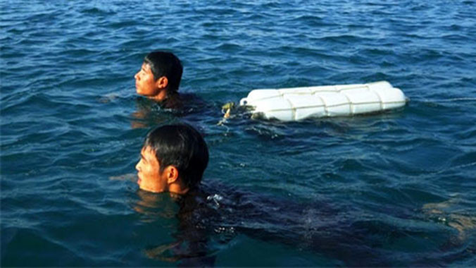 Chiến sĩ đặc công người nhái thuộc Lữ đoàn Đặc công 5 trong một buổi huấn luyện.