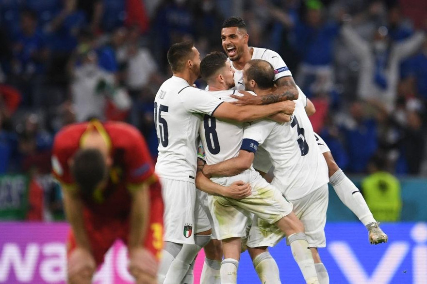 VIDEO: Italia hạ đẹp Bỉ với siêu phẩm của Insigne