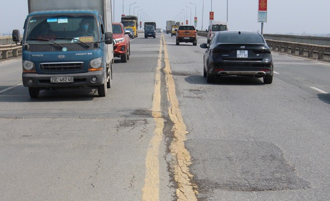 Sở GTVT Hà Nội đưa ra phương án cầm toàn bộ xe trên cầu Thăng Long từ 3/8.