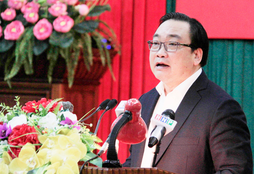 Bí thư Thành ủy Hà Nội Hoàng Trung Hải phát biểu tại buổi làm việc. Ảnh: Trường Phong