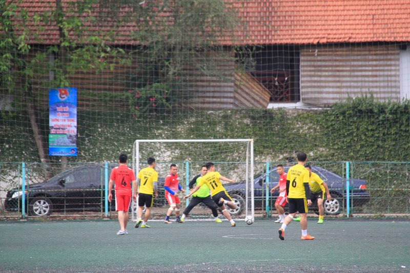 Sôi động giải bóng đá 4 văn phòng T.Ư chào mừng ĐH Đoàn toàn quốc