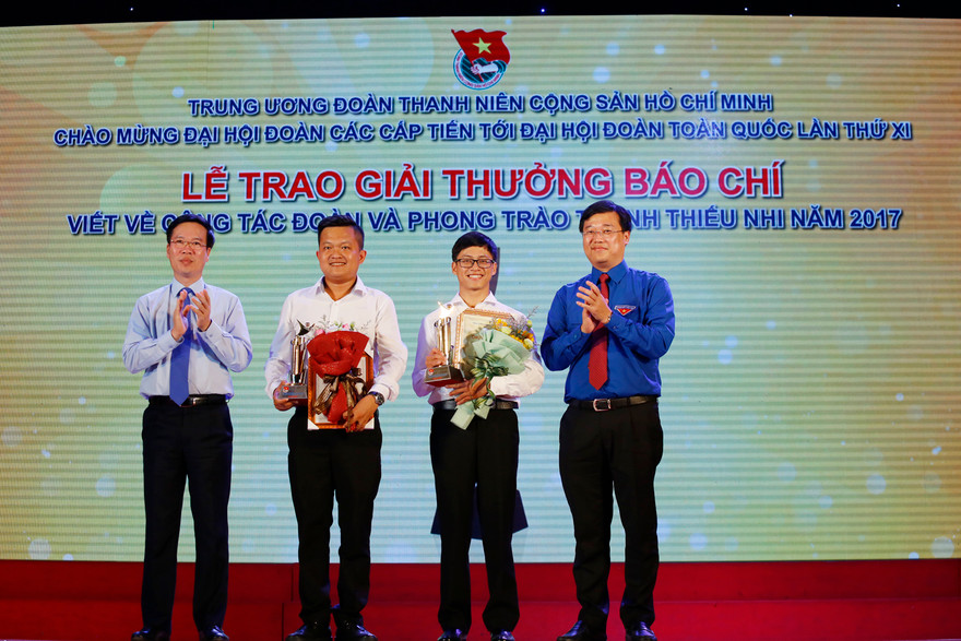 Đề tài báo chí về thanh niên như một rừng hoa để lựa chọn
