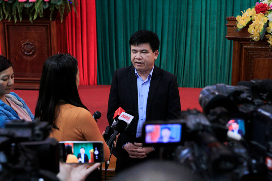 Ông Trần Xuân Hà, Phó Trưởng ban Tuyên giáo Thành ủy Hà Nội trao đổi với báo chí. Ảnh: Trường Phong