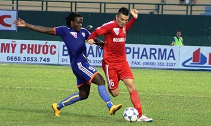 V-League 2016: Rượt đuổi tỷ số trong mùa EURO