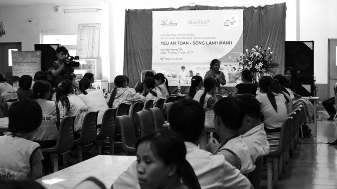 Nâng cao nhận thức về sức khỏe sinh sản cho nữ công nhân