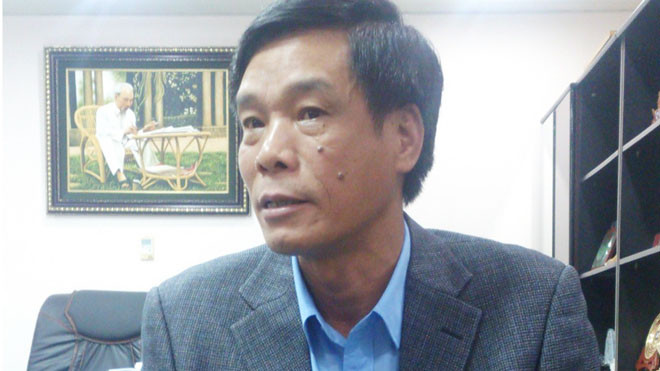 Ông Cấn Hồng Lai trả lời báo chí chiều 6/11. Ảnh: Tuấn Nguyễn