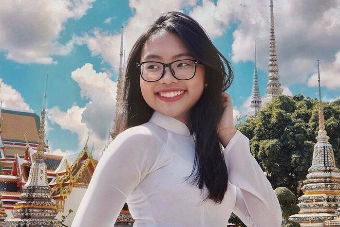 Showbiz 10/8: Phương Mỹ Chi viết ‘tâm thư’ gửi Đàm Vĩnh Hưng