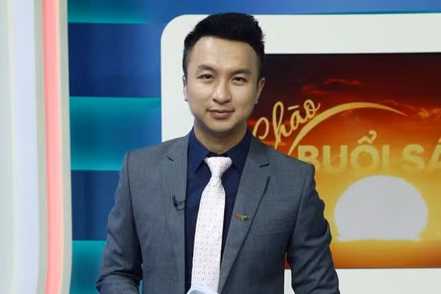 Mc Việt Phong.