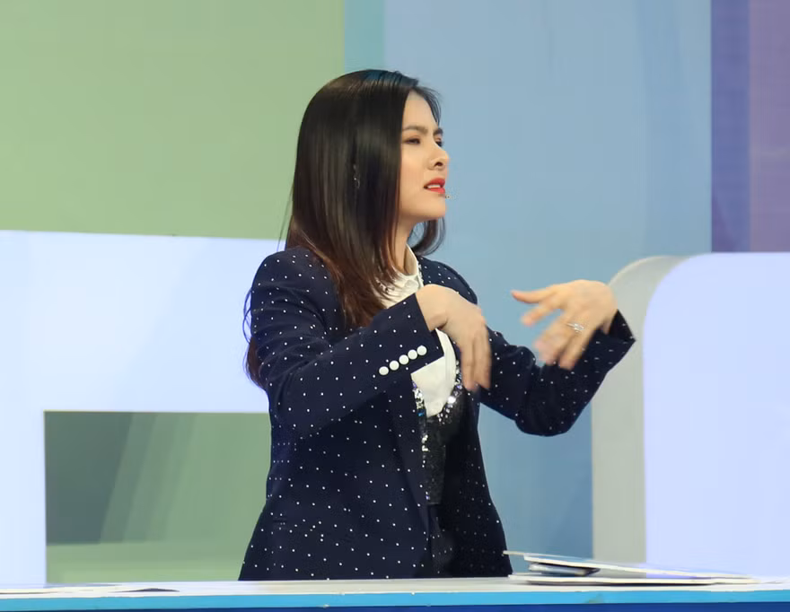 Vân Trang: ‘Chia tay người yêu cũ mừng gần chết, tội gì mà quay lại’ ​