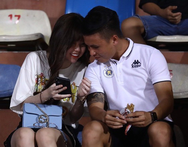 Showbiz 26/8: Động thái bất ngờ của Quang Hải giữa nghi vấn chia tay Huỳnh Anh