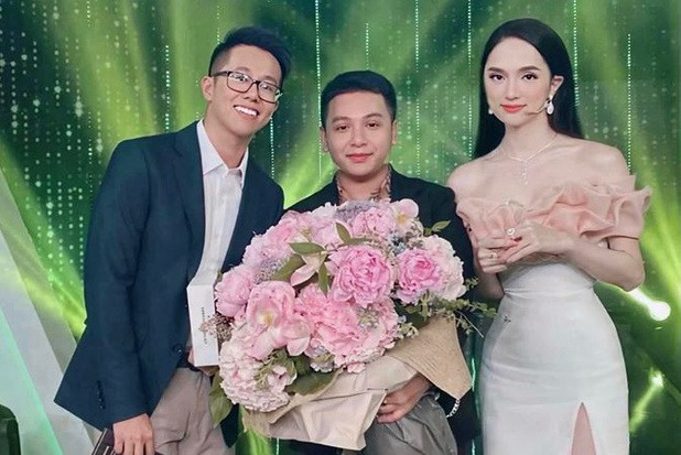 Quản lý của Hương Giang chụp ảnh cùng cô và bạn trai Matt Liu.