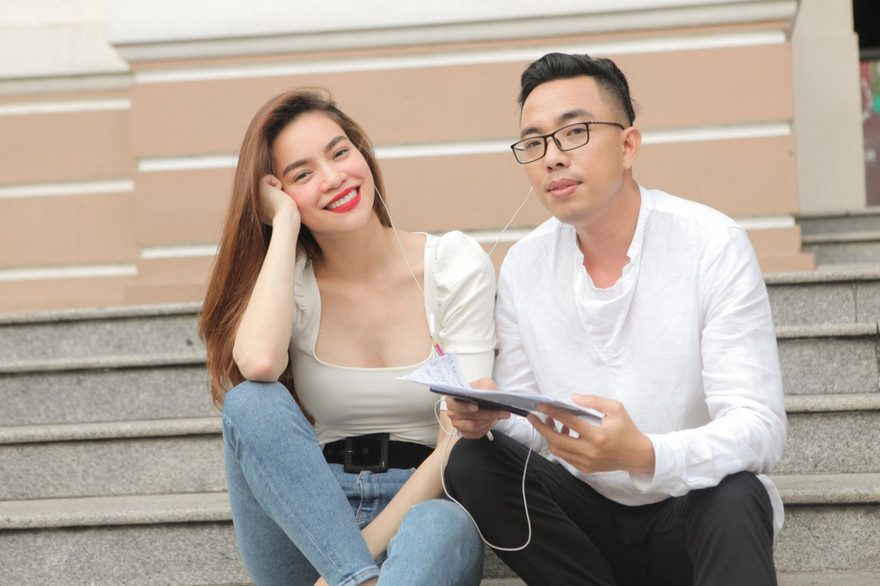 Nhạc sĩ Nguyễn Hồng Thuận và Hồ Ngọc Hà có mối quan hệ khá thân thiết. 