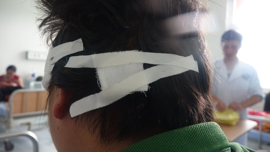 Ông Phổ điều trị tại bệnh viện.