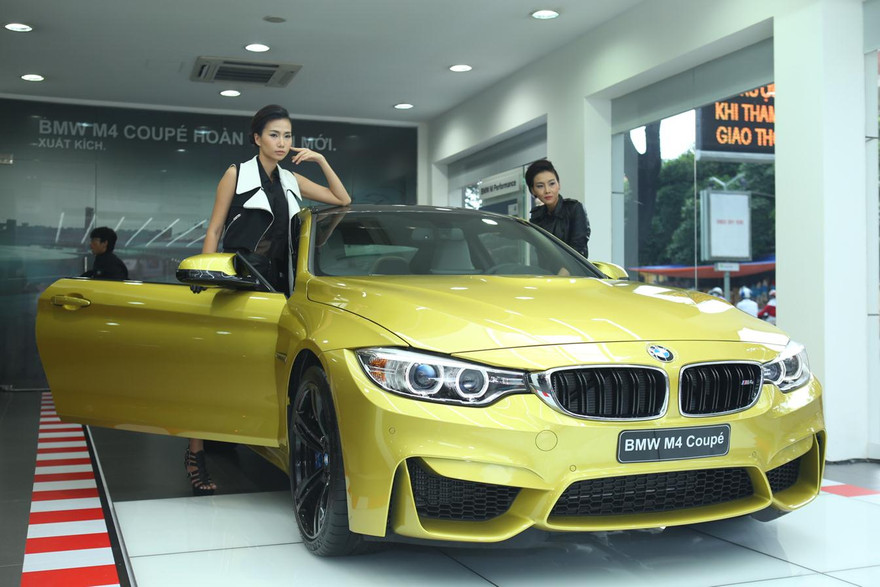 BMW M4 về Việt Nam giá 4 tỷ đồng