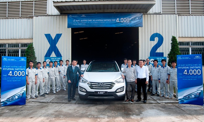 Hyundai SantaFe lắp ráp Việt Nam chạm mốc 4.000 xe