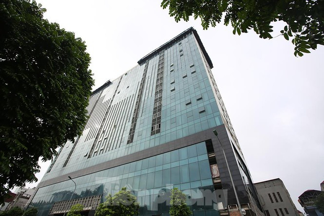 Phá dỡ 8B Lê Trực vào thế khó, Hà Nội nhờ trợ giúp từ Bộ Xây dựng