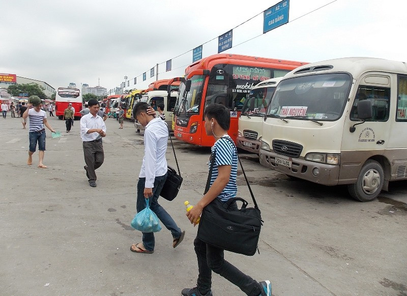 Các bến xe Hà Nội được tăng cường 600 lượt xe dịp 30/4