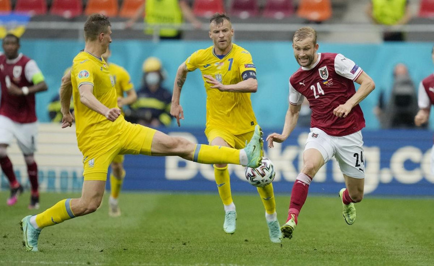 Đội Ukraine có lối đá chậm rãi và chắc chắn 