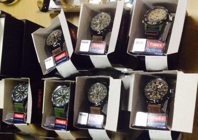 Đồng hồ nhập lậu thuộc các loại hàng hiệu.