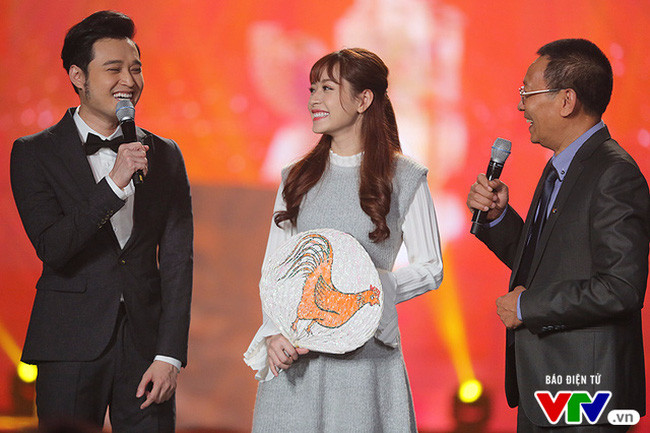 Quang Vinh: “Chi Pu đã có một năm quá khủng“