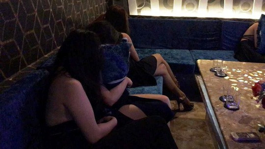 Lực lượng chức năng phát hiện thác loạn ở một nhà hàng trên đường Trần Quang Khải, phường Tân Định