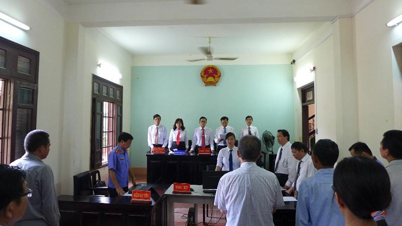 Toàn cảnh phiên tòa sáng 11/5