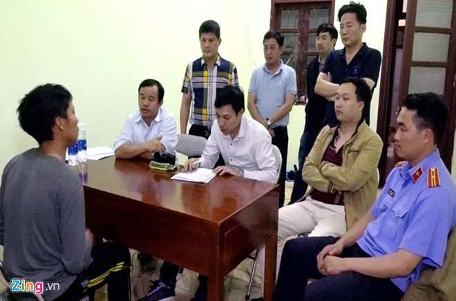 Cơ quan chức năng ghi lời khai Giàng A Giả