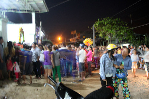 Kỳ lạ vụ cô dâu ở Mũi Né nhờ người giả chú rể 