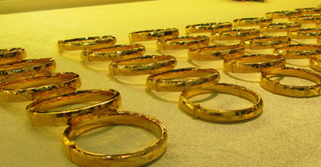 Giá vàng hôm nay 25/3: Vàng trong nước và thế giới chỉ chênh 2 triệu