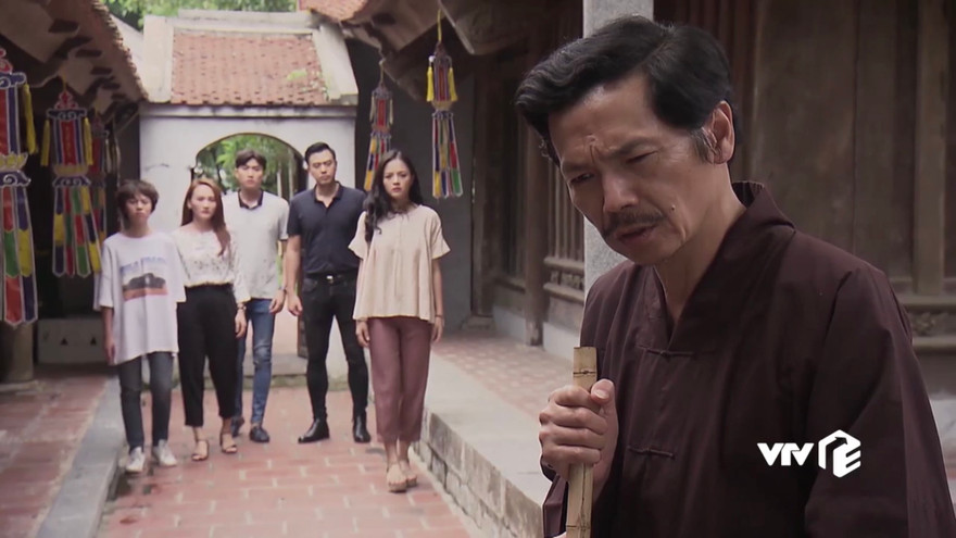 Ông Sơn bỏ lên chùa khiến cả nhà một phen tá hỏa