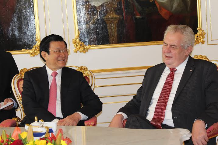 Chủ tịch nước hội đàm với Tổng thống Czech