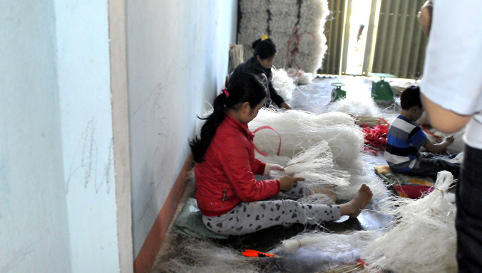 Miến dong được sản xuất, chế biến và bảo quản mất vệ sinh. 