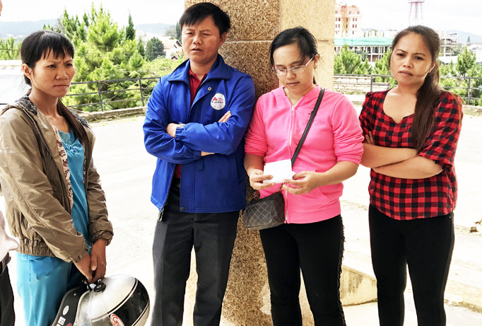 Người thân của sản phụ cho rằng ca trực tắc trách.