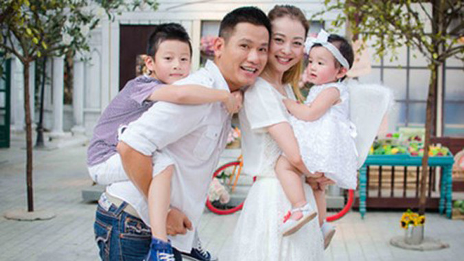 'Chàng doanh nhân' đứng sau sự thăng hạng của Jennifer Phạm 