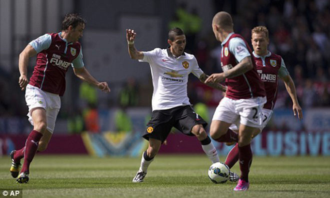 Tân binh Di Maria ra mắt, M.U vẫn chưa biết thắng